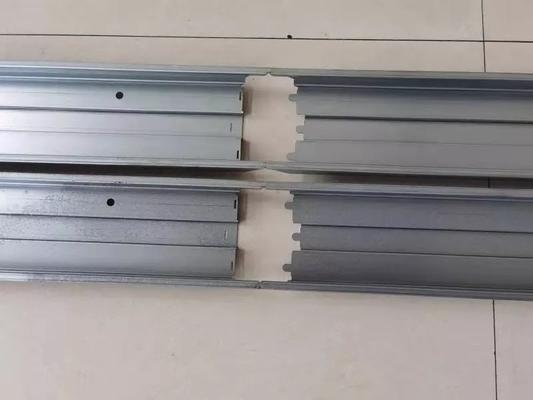 4.5kw κυλώντας Slats παραθυρόφυλλων ρόλος που διαμορφώνει το μετατροπέα PLC μηχανών